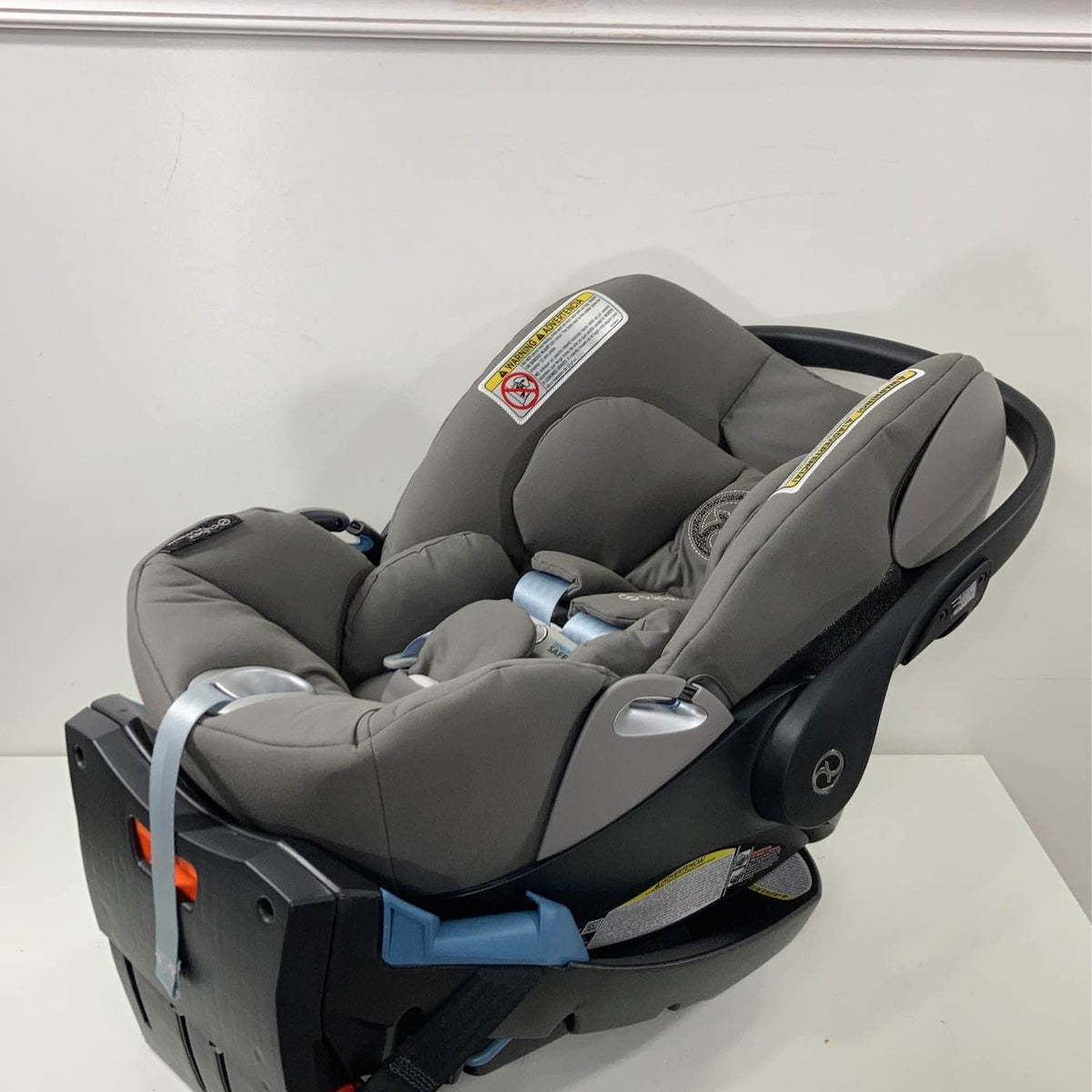 Cybex Cloud Q Infant Car Seat, 2021, Manhattan Grey