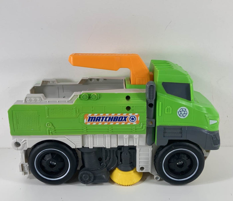 used Matchbox Sweep ‘N Keep Truck