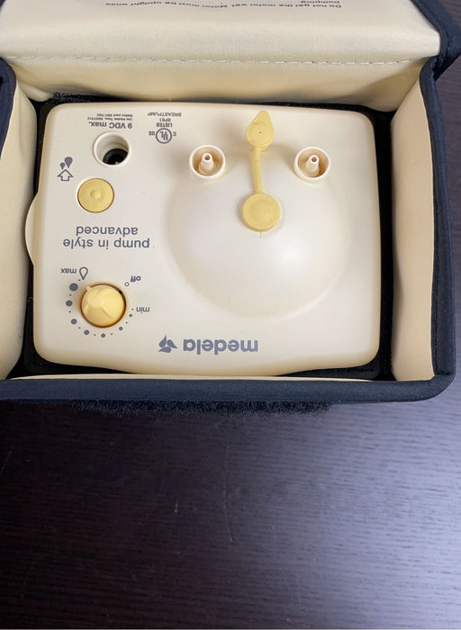 Shop Medela Pump In Style Advanced Breast Pump With Hand Pump and Pumping Bra at GoodBuy Gear