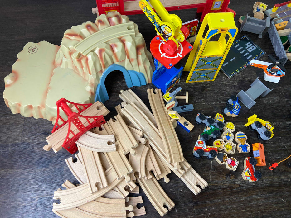 Shop BUNDLE Trains And Tracks at GoodBuy Gear