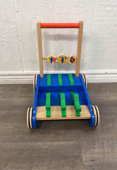 used Melissa & Doug Chomp and Clack Alligator Push Toy