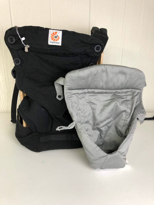 used Ergobaby 360 Ergonomic Baby Carrier With Infant Insert