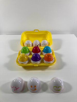 TOMY Hide And Squeak Eggs