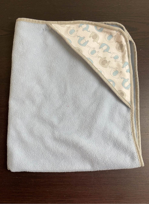 Shop Hooded Bath Towel at GoodBuy Gear