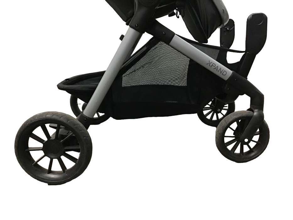 used Evenflo Pivot Xpand Modular Stroller, 2017, Stallion Black