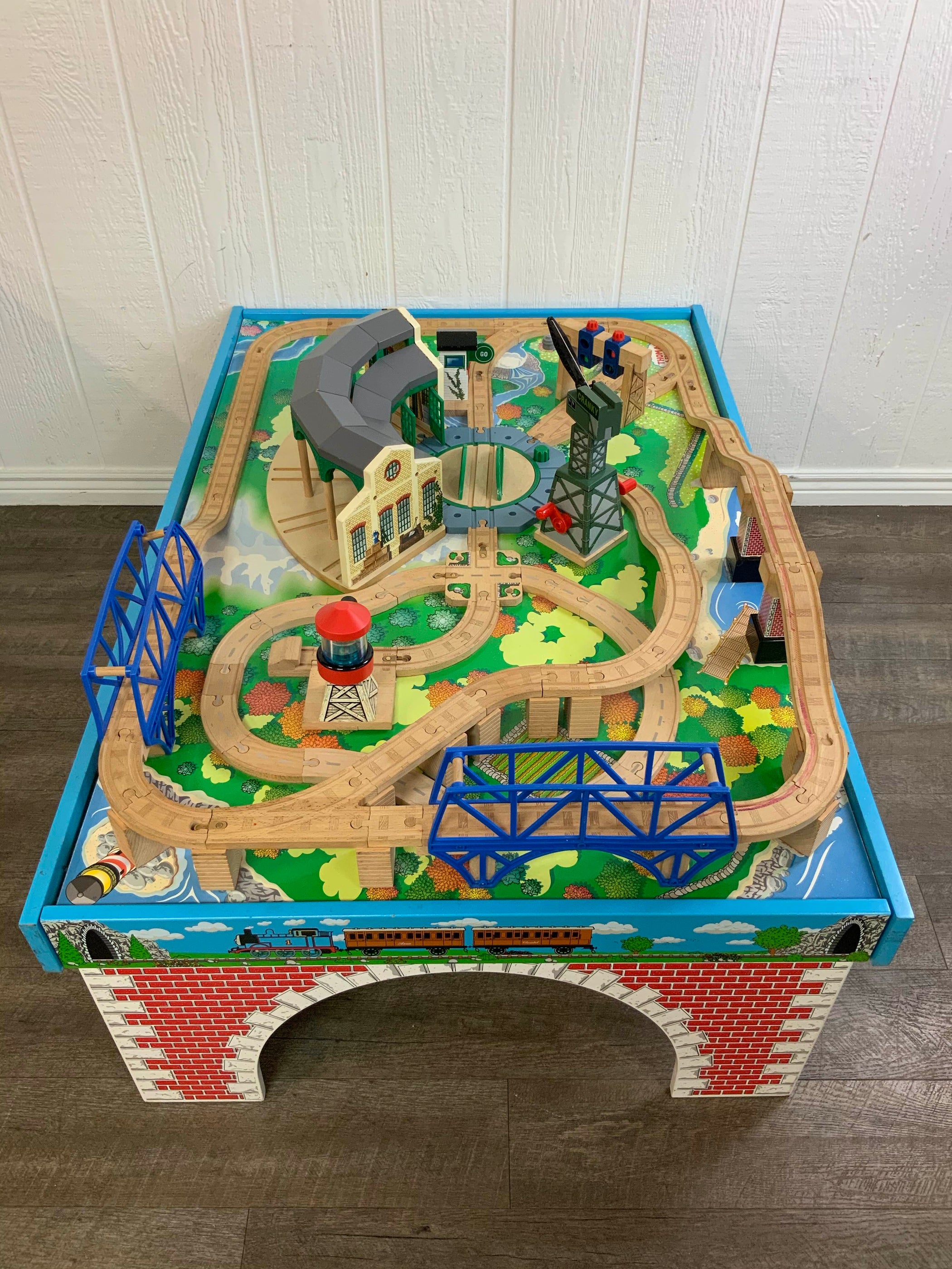 What is the value of a Thomas and Friends Wooden Railway Table and where can I sell it in NYC What is the value of a Thomas and Friends Wooden Railway Table and where can I sell it in NYC