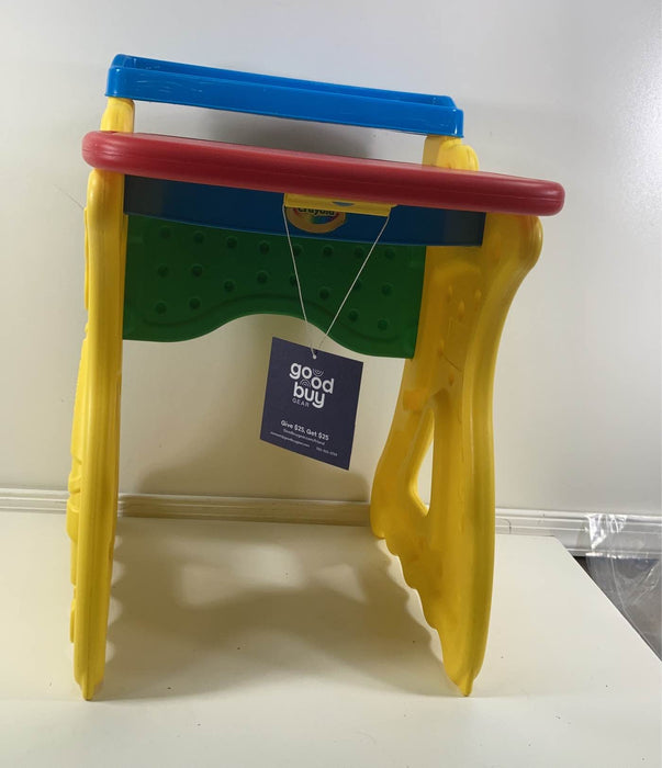 used Crayola Play 'N Fold 2-in-1 Art Studio