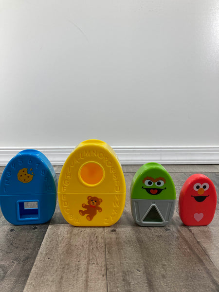 Sesame street elmo's stack & sale nest friends