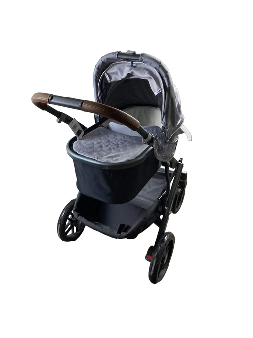 secondhand UPPAbaby Vista Stroller, Frame And Bassinet Only