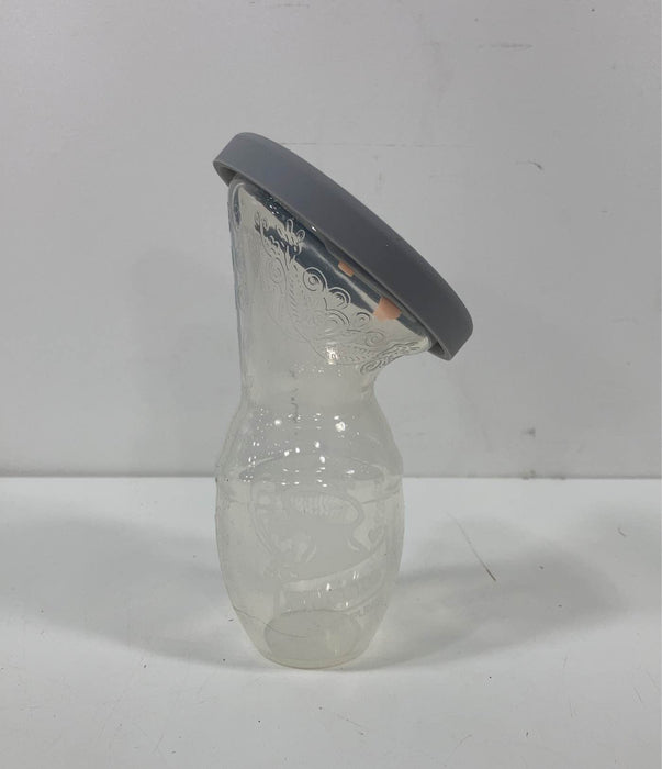 Shop Haakaa Manual Breast Pump at GoodBuy Gear
