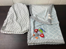 used BUNDLE Nursery Bedding