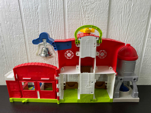 secondhand Fisher Price Little People Caring For Animals Farm