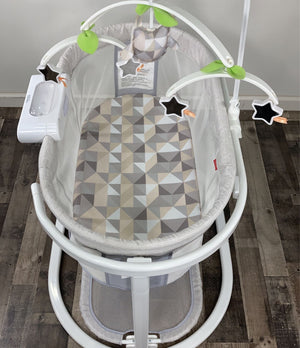 Fisher price soothing motions bassinet with smart connect sale