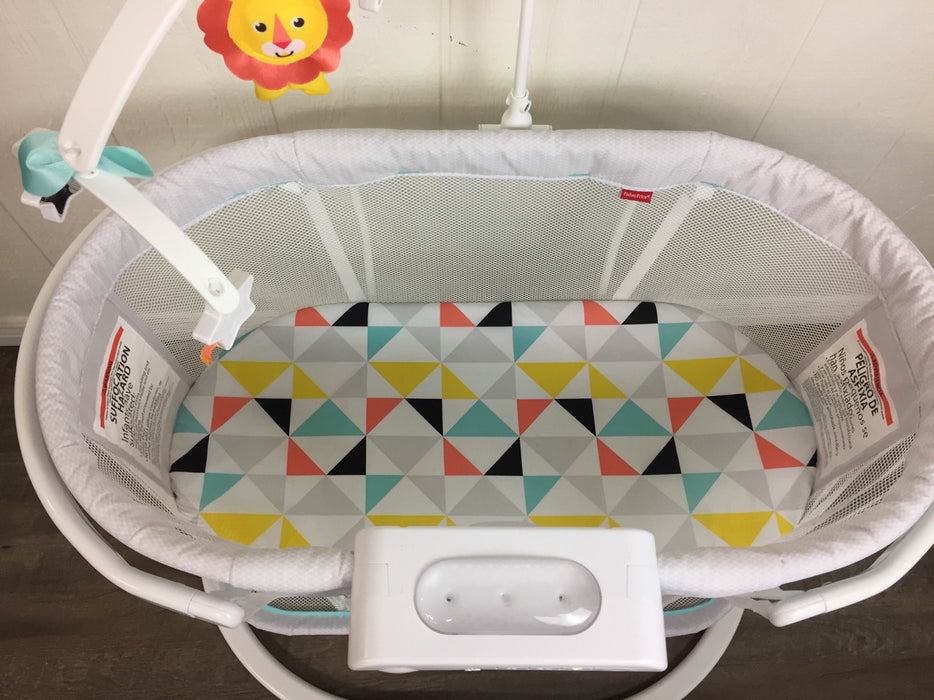 secondhand Fisher Price Soothing Motions Bassinet