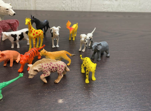 secondhand BUNDLE Plastic Animals