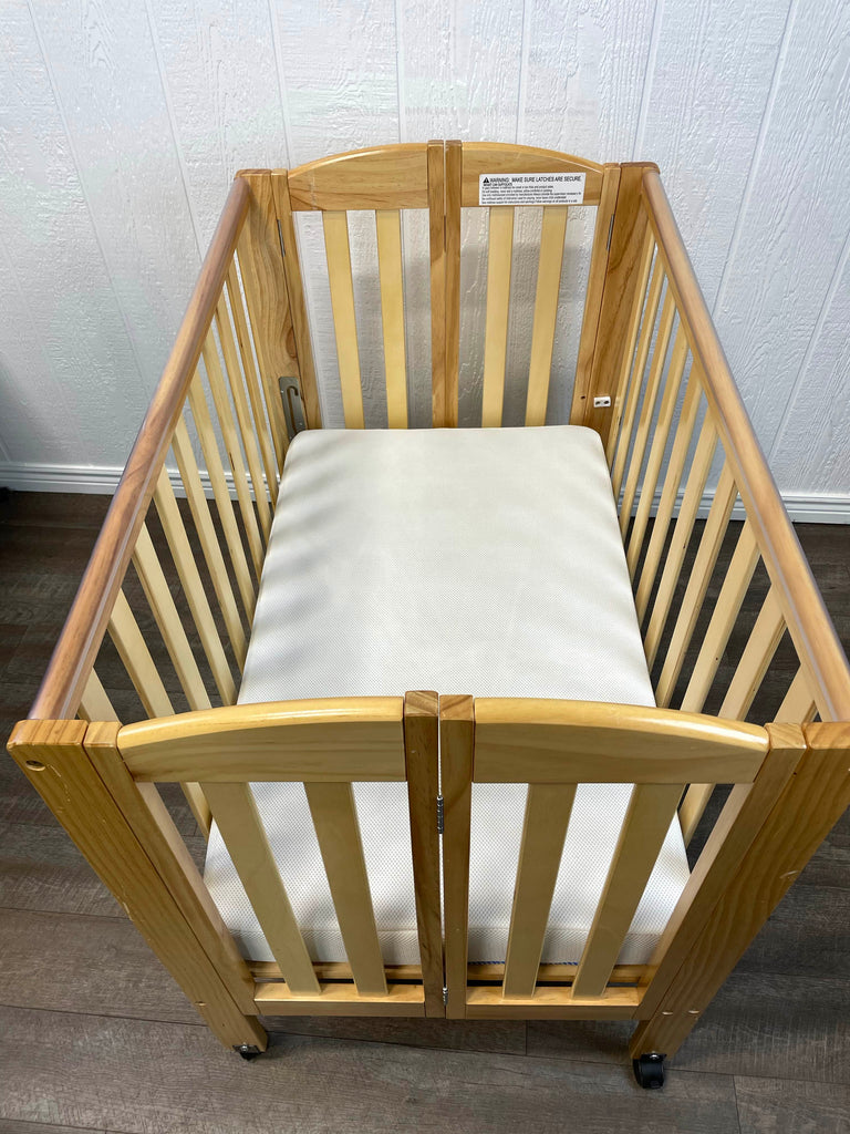 Dream On Me 2 In 1 Portable Folding Stationary Crib, 2016, With Mattre