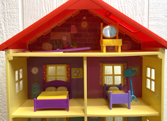 secondhand Peppa Pig Lights & Sounds Family Home