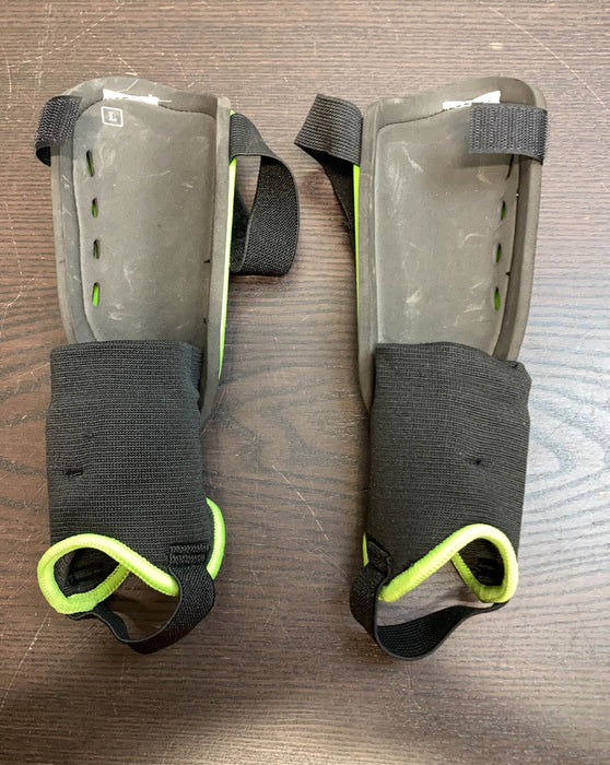 secondhand Dicks Sporting Goods Soccer Shin Guards