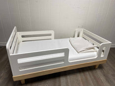 used Oeuf NYC Classic Toddler Bed