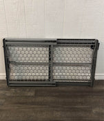 secondhand Regalo Plastic Expandable Safety Gate