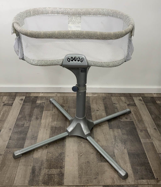 secondhand Halo BassiNest Swivel Sleeper, Premiere Series