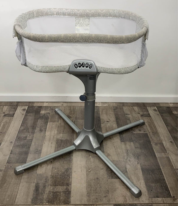 secondhand Halo BassiNest Swivel Sleeper, Premiere Series