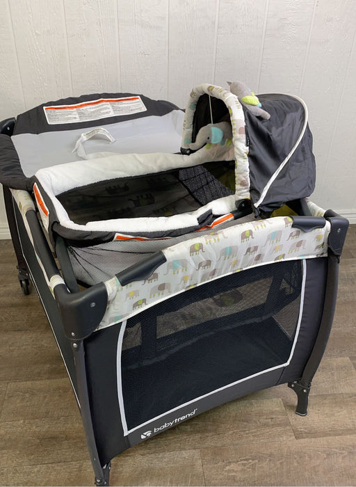 used Baby Trend Lil Snooze Deluxe II Nursery Center