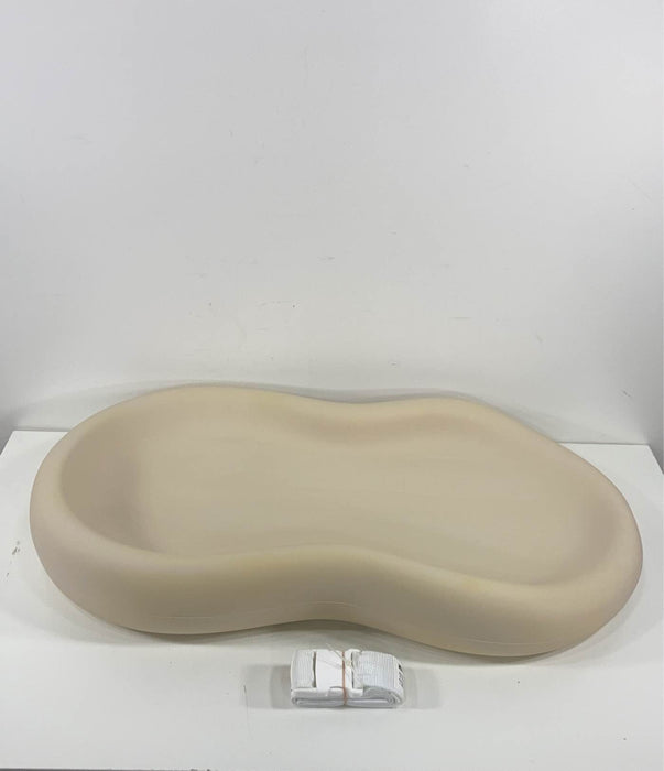 Shop Keekaroo Peanut Changing Pad, Vanilla at GoodBuy Gear