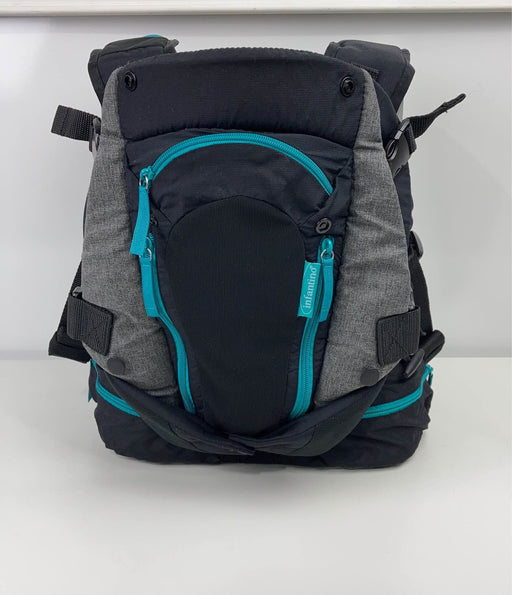 used Infantino Carry On Multi Pocket Carrier