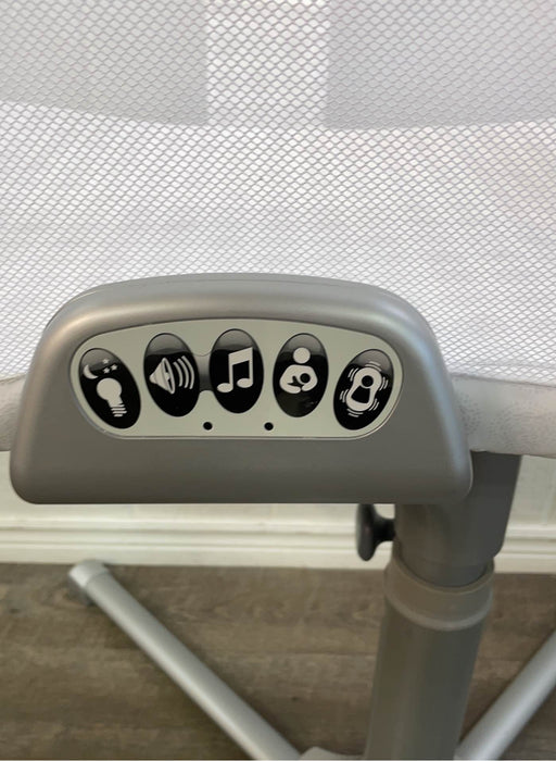 secondhand Halo BassiNest Swivel Sleeper, Premiere Series