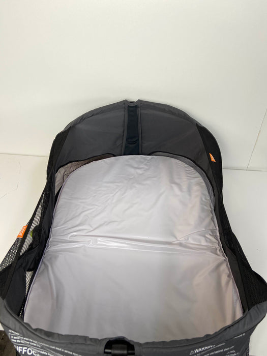 secondhand Brica Fold 'n Go Travel Bassinet