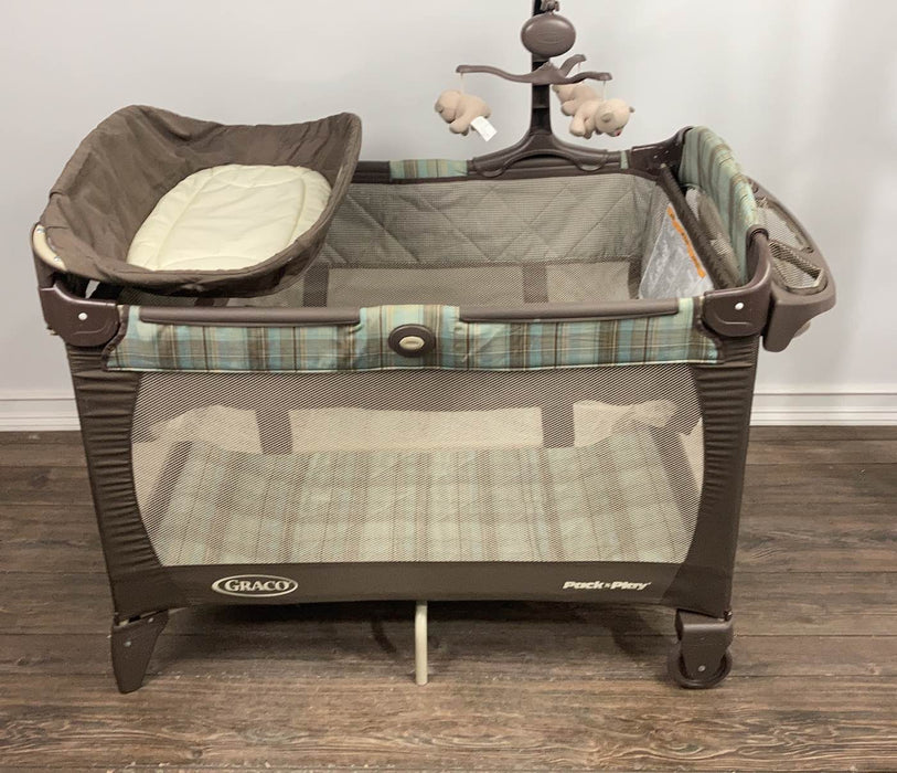 used Graco Pack 'n Play Playard with Infant Bassinet & Changer