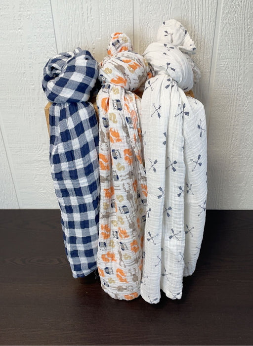 used Hudson Baby Swaddle Blankets