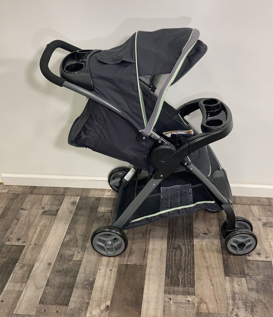Graco FastAction SE Travel System