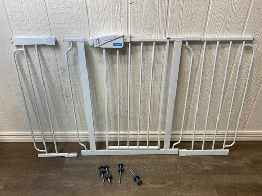 used Regalo Easy Step Extra Wide Gate, 49-in, White