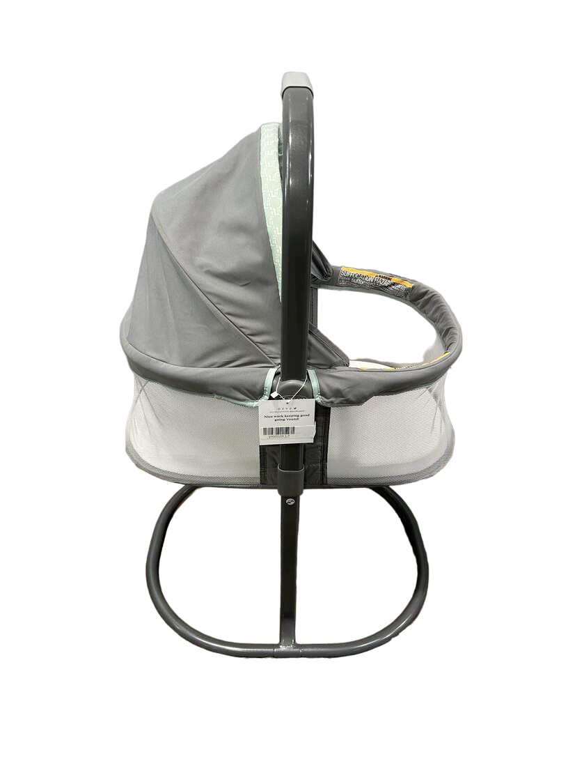 Graco Day2Night Portable Bassinet And Stand