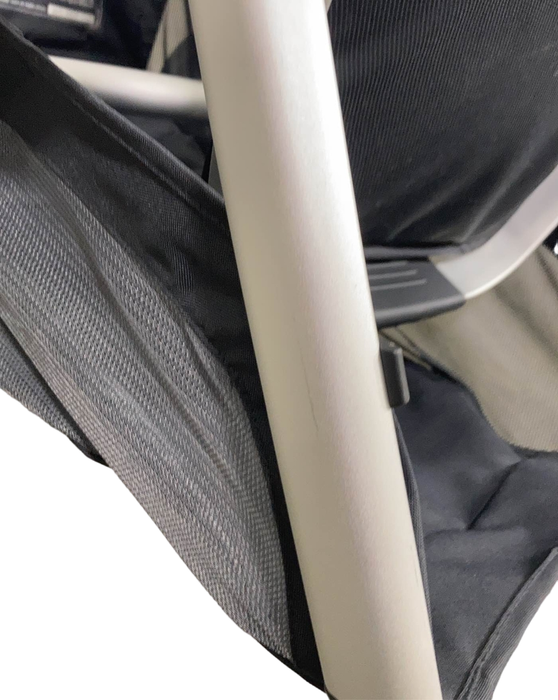 UPPAbaby VISTA V2 Stroller, 2019, Jordan (Charcoal Melange)