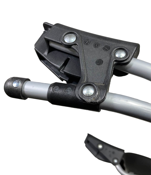 Shop BOB Duallie Car Seat Adapter And Snack Tray For Graco at GoodBuy Gear