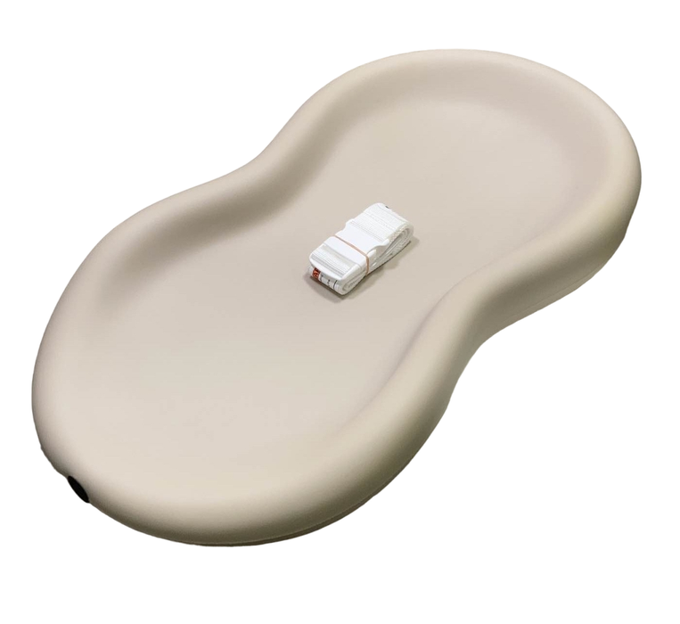 Shop Keekaroo Peanut Changing Pad, Vanilla at GoodBuy Gear