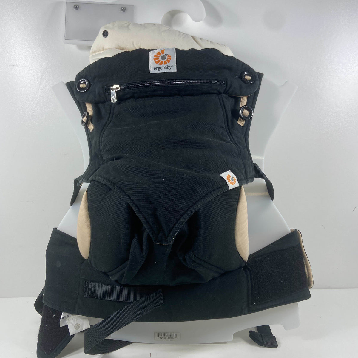 ergobaby 4 way carrier Ergobaby Four Position 360 Baby Carrier, with Infant Insert