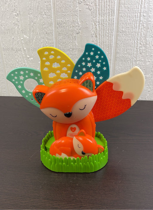 secondhand Infantino Go Gaga! 3-in-1 Musical Soother & Night Light Projector