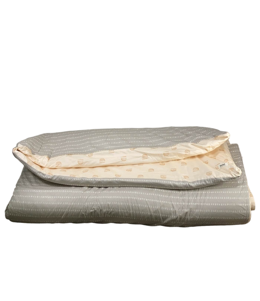 Shop Toki Kids Standard Padded Play Mat 40" x 40", Rainbow peach at GoodBuy Gear