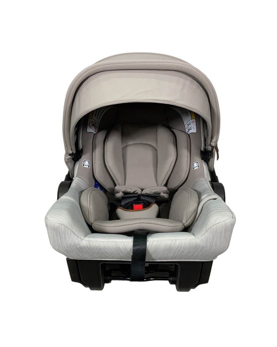 secondhand Nuna TRVL + Pipa Urbn Travel System, Hazelwood, 2022