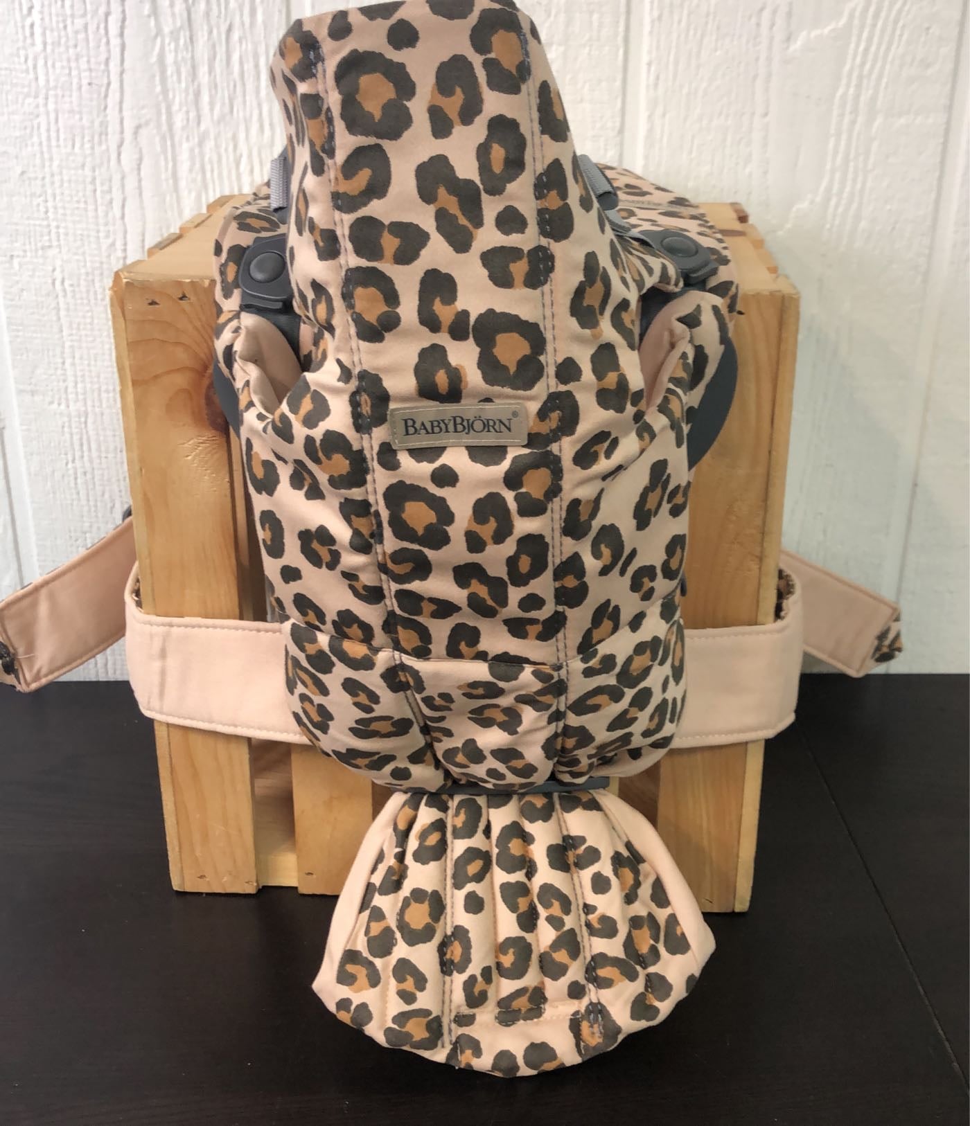 BabyBjorn Baby Carrier Mini, Leopard