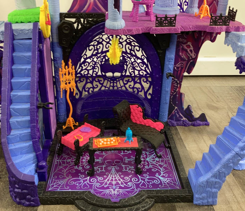 used Mattel Monster High Freaky Fusion Catacombs Playset