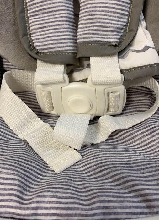 Graco Sense2Soothe Baby Swing With Cry Detection Technology