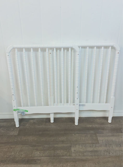 used MDB Million Dollar Baby Kalani 4-In-1 Convertible Mini Crib