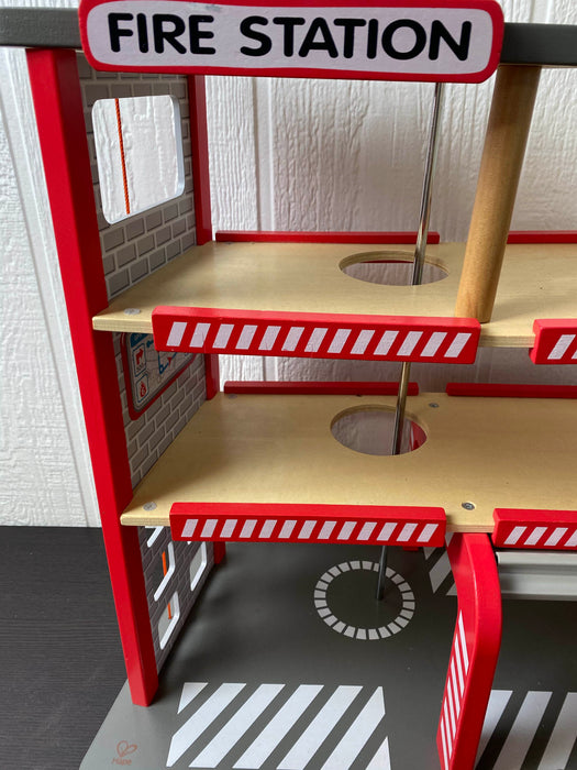 secondhand Hape Fire Station