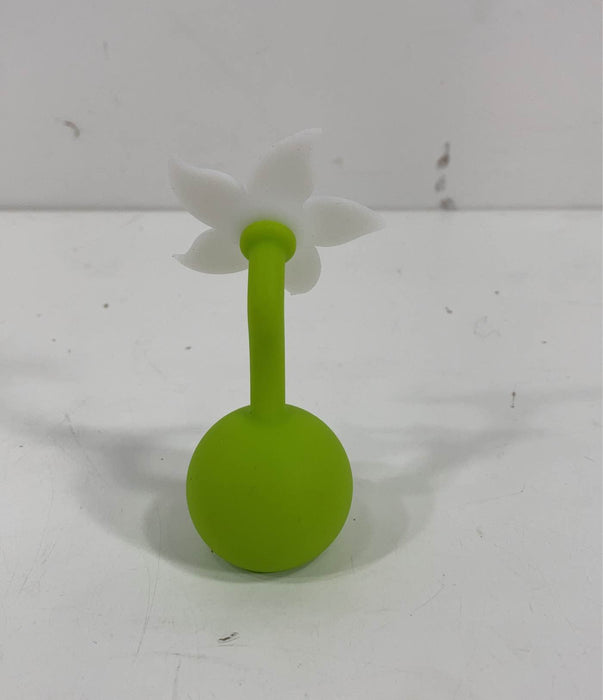 Shop Haakaa Flower Breast Pump Stopper at GoodBuy Gear