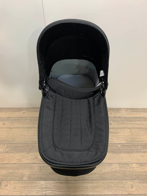 secondhand Joolz Hub Bassinet